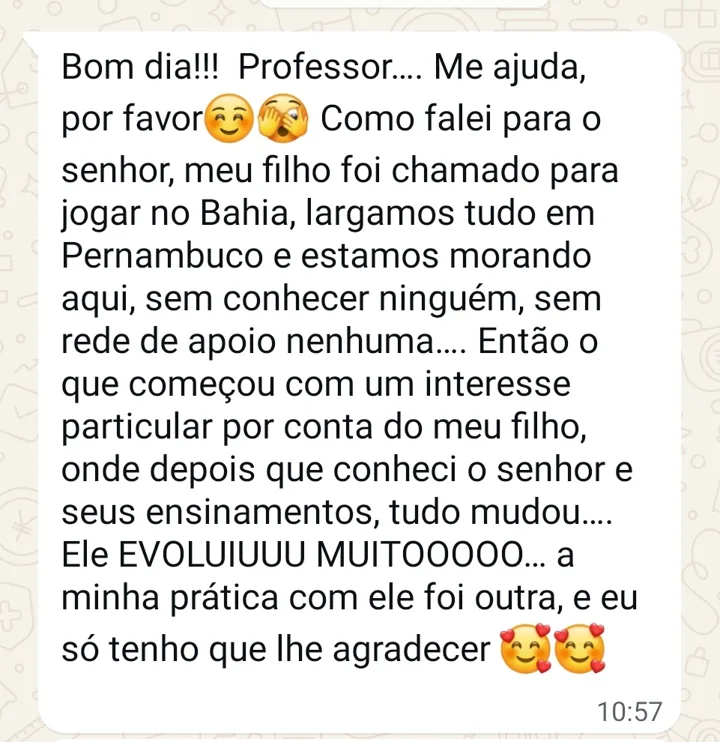 Mensagem de WhatsApp de uma mãe contando que o filho foi chamado para jogar no Bahia e evoluiu muito